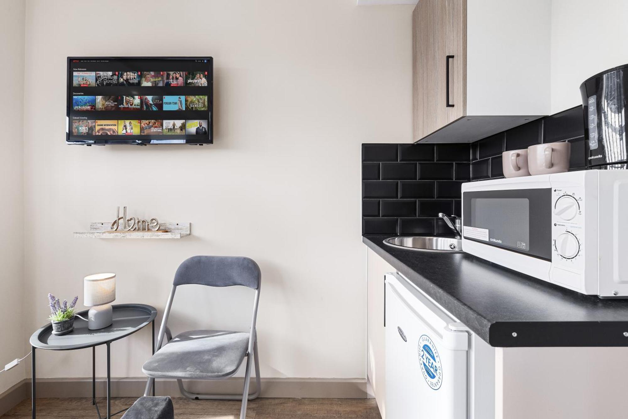 Serviced Ensuite Modern Studio - Sleeps 2 - Near Wembley Stadium - Good Transport Link To Central London - Harrow Ha3 Hatch End 外观 照片