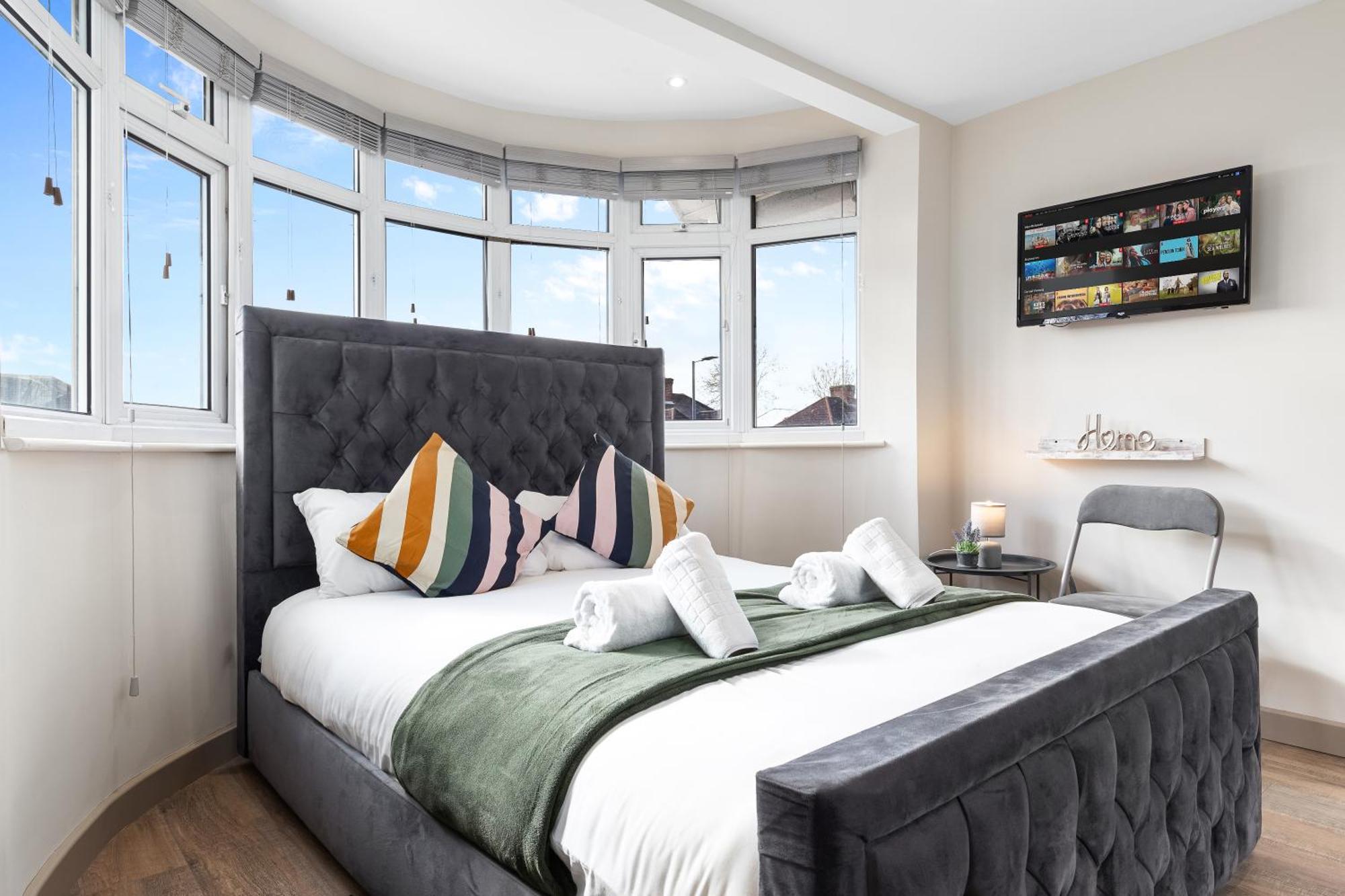 Serviced Ensuite Modern Studio - Sleeps 2 - Near Wembley Stadium - Good Transport Link To Central London - Harrow Ha3 Hatch End 外观 照片
