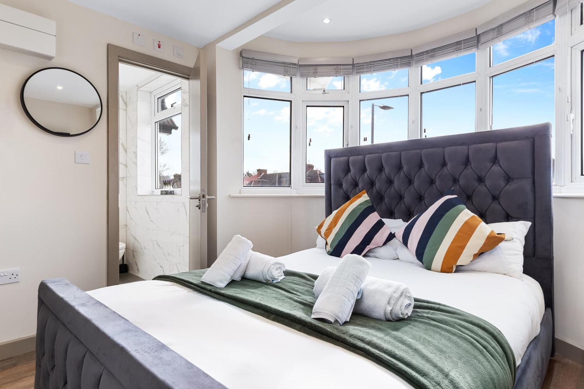 Serviced Ensuite Modern Studio - Sleeps 2 - Near Wembley Stadium - Good Transport Link To Central London - Harrow Ha3 Hatch End 外观 照片