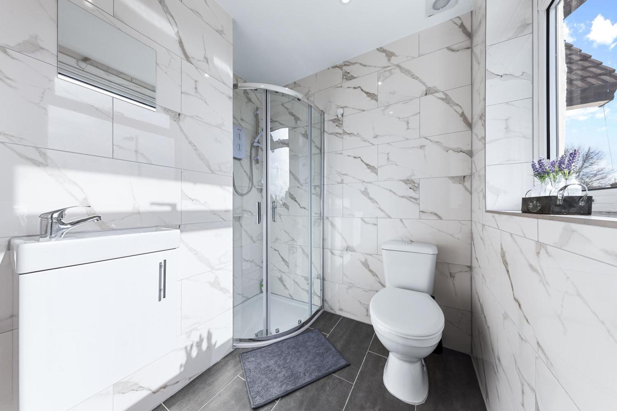 Serviced Ensuite Modern Studio - Sleeps 2 - Near Wembley Stadium - Good Transport Link To Central London - Harrow Ha3 Hatch End 外观 照片